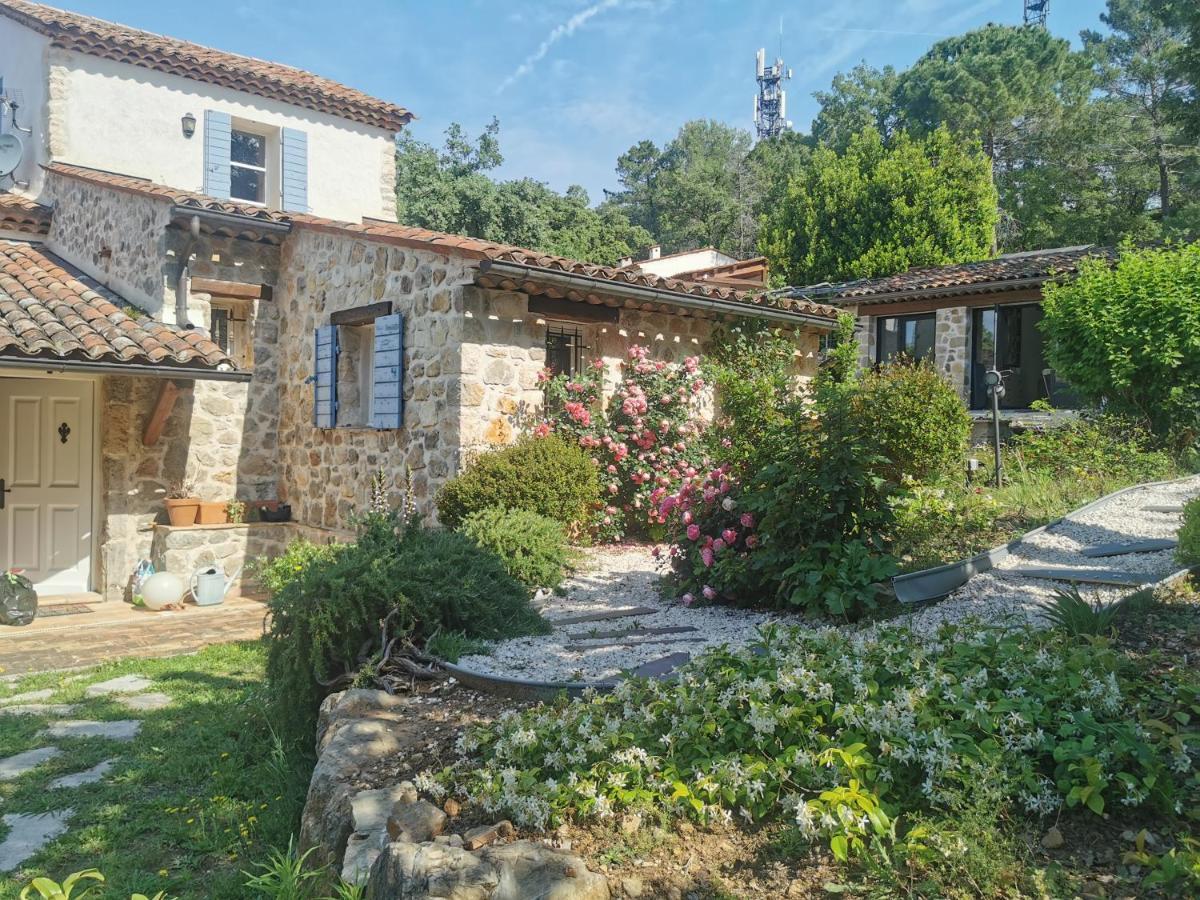 הוילה מוטורו Domaine Geodora, Parfumeur En Provence מראה חיצוני תמונה
