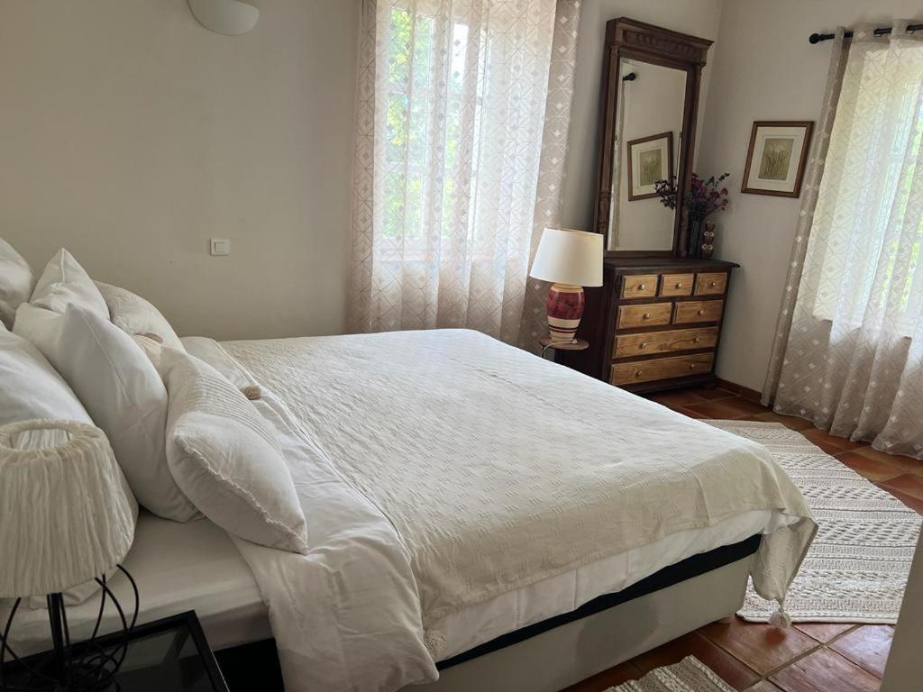 הוילה מוטורו Domaine Geodora, Parfumeur En Provence מראה חיצוני תמונה