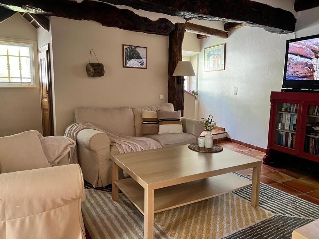 הוילה מוטורו Domaine Geodora, Parfumeur En Provence מראה חיצוני תמונה
