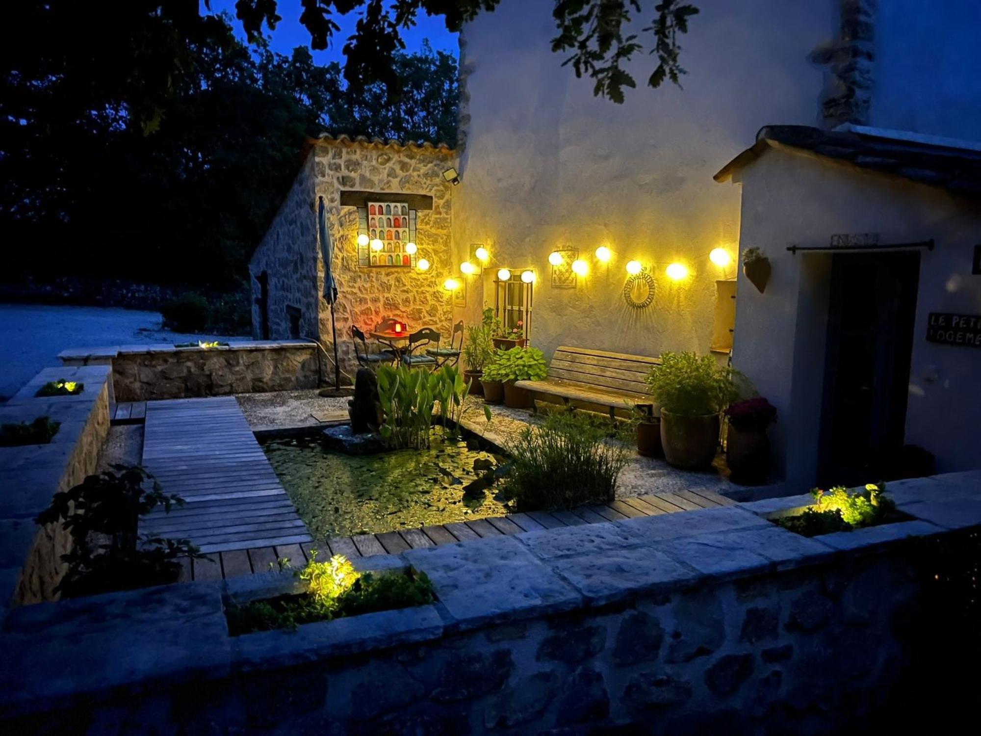 הוילה מוטורו Domaine Geodora, Parfumeur En Provence מראה חיצוני תמונה